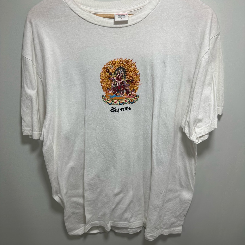 Supreme tshirt